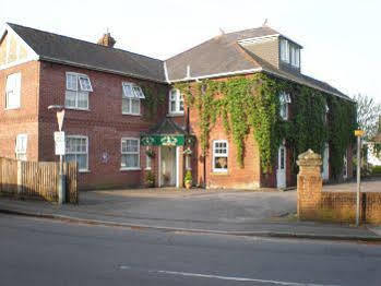 Victoria Lodge Guest House Salisbury Exterior photo